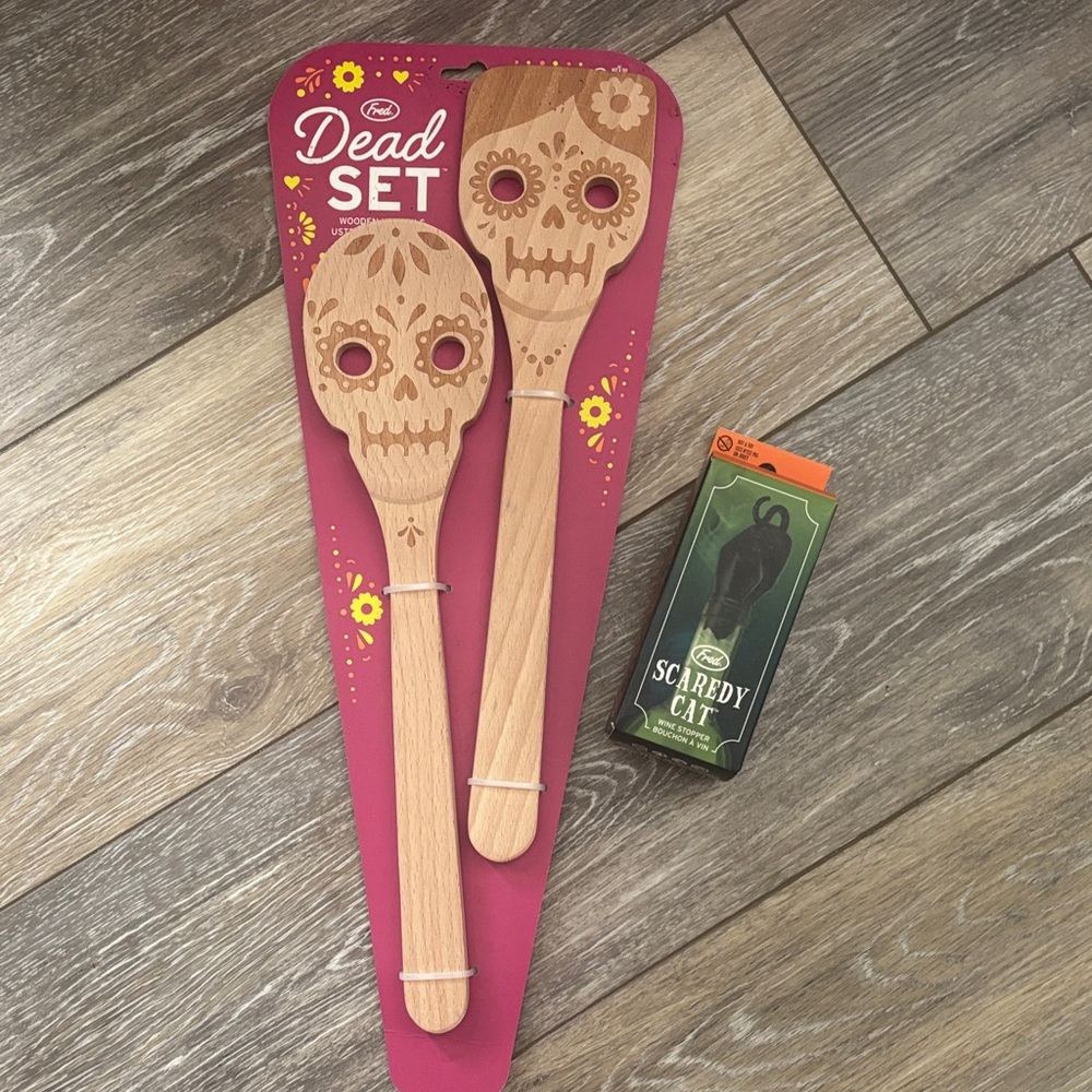 Fred Dead Set Skull Wooden Spoons - Natural Wood